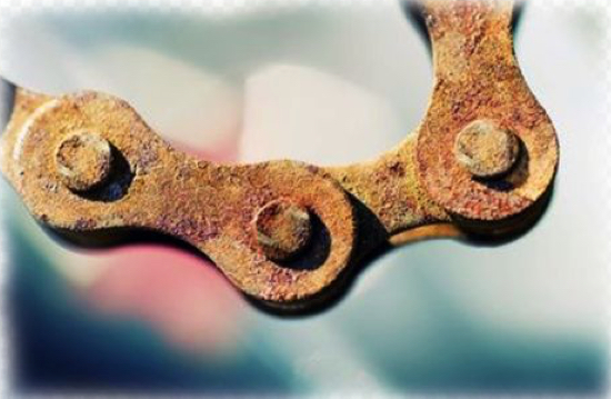 Ржавая цепь велосипеда