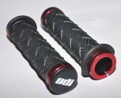 Грипсы ODI X-Treme (черн/красн)