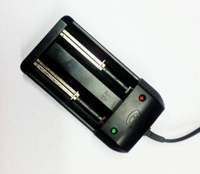 Зарядное устройство 18650 Lithium Battery Charger (Double) 13820