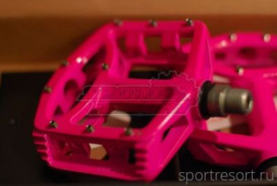 Педали Wellgo MG-1 (розовые)