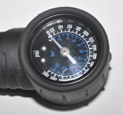 Манометр Giyo GG-04 GG04