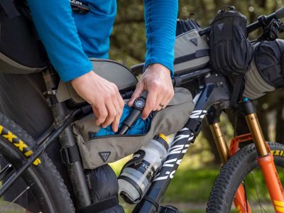 Велосумка на раму TOPEAK MIDLOADER FRAME MOUNT BIKEPACKING BAG 3L GREEN TBP-ML4G