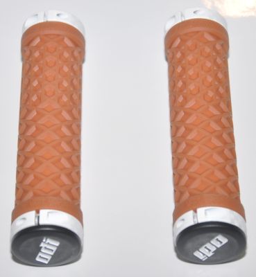 Грипсы ODI VANS Brown